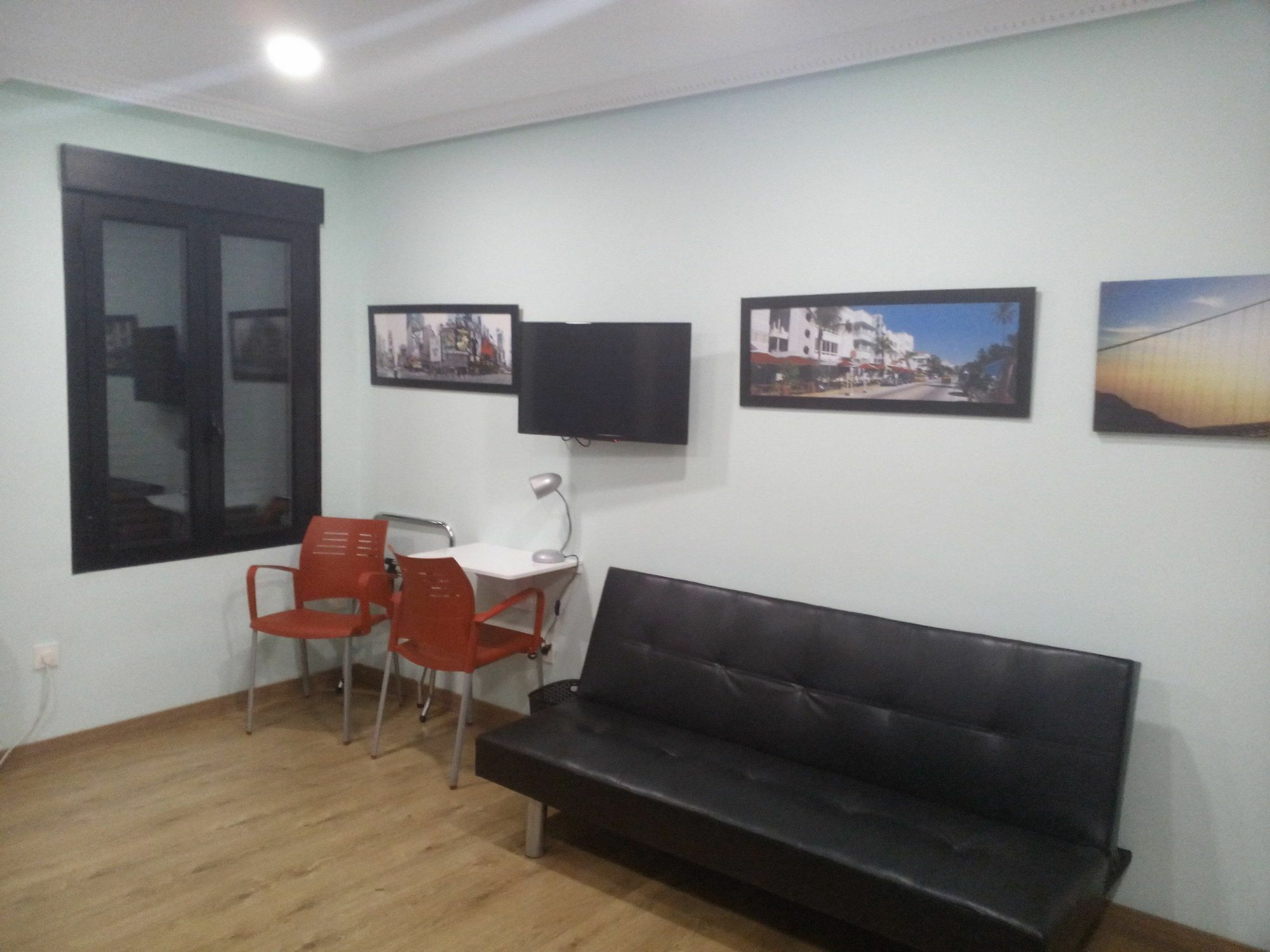 Apartamentos Mata7 莱昂 外观 照片